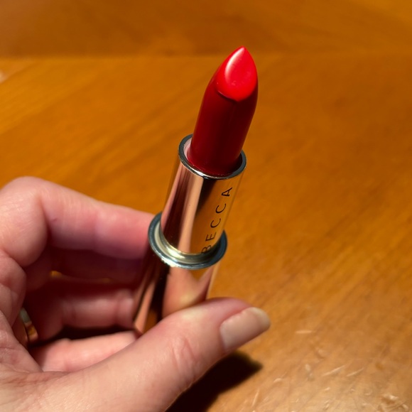 BECCA Ultimate Lipstick Love Crimson - Picture 8 of 16